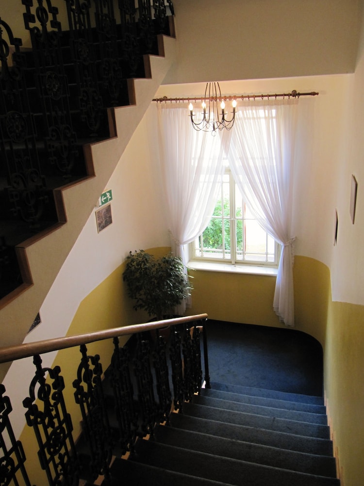 Hotel Machova 22/50