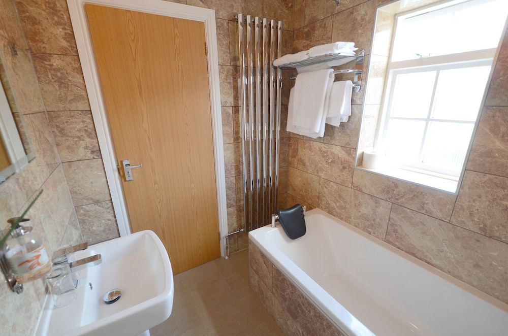 Harboro Hotel 29/33