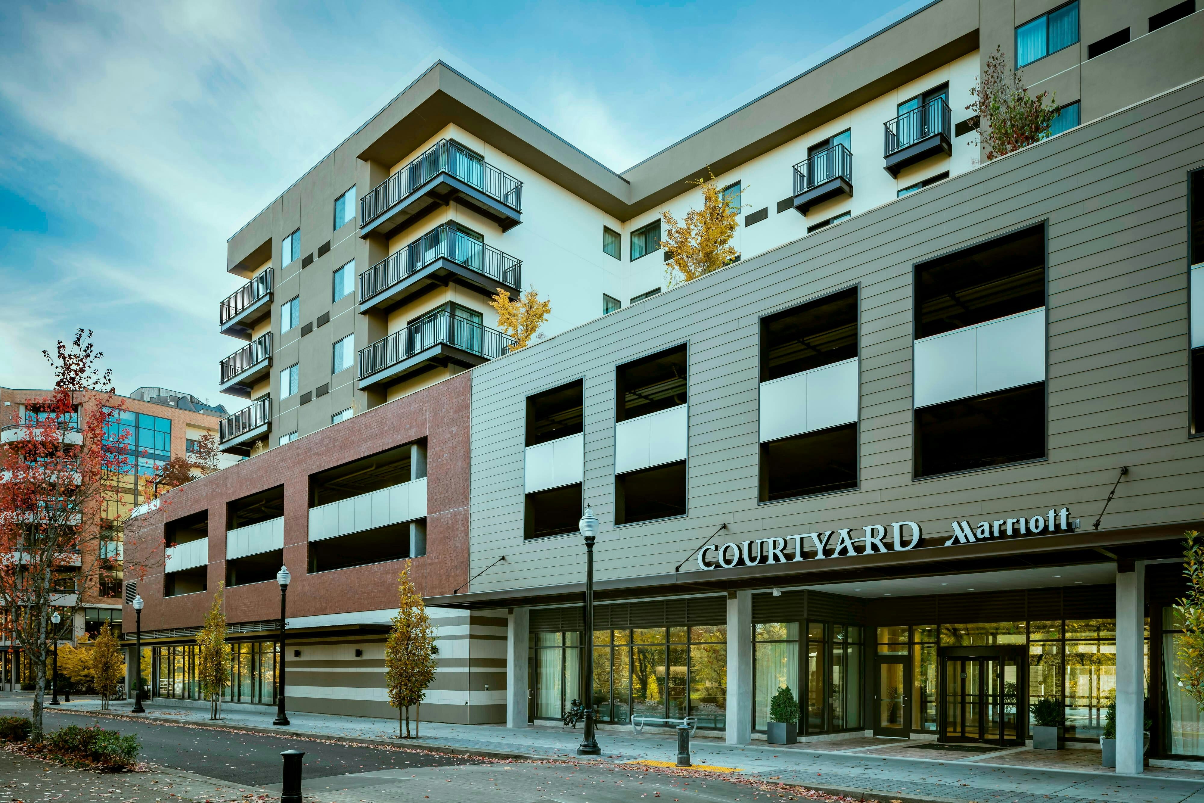 Courtyard Corvallis 6/61