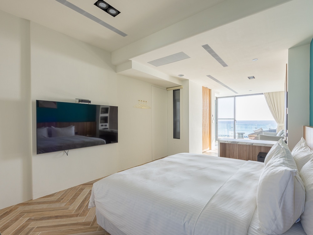 Seawall Inn 9/50