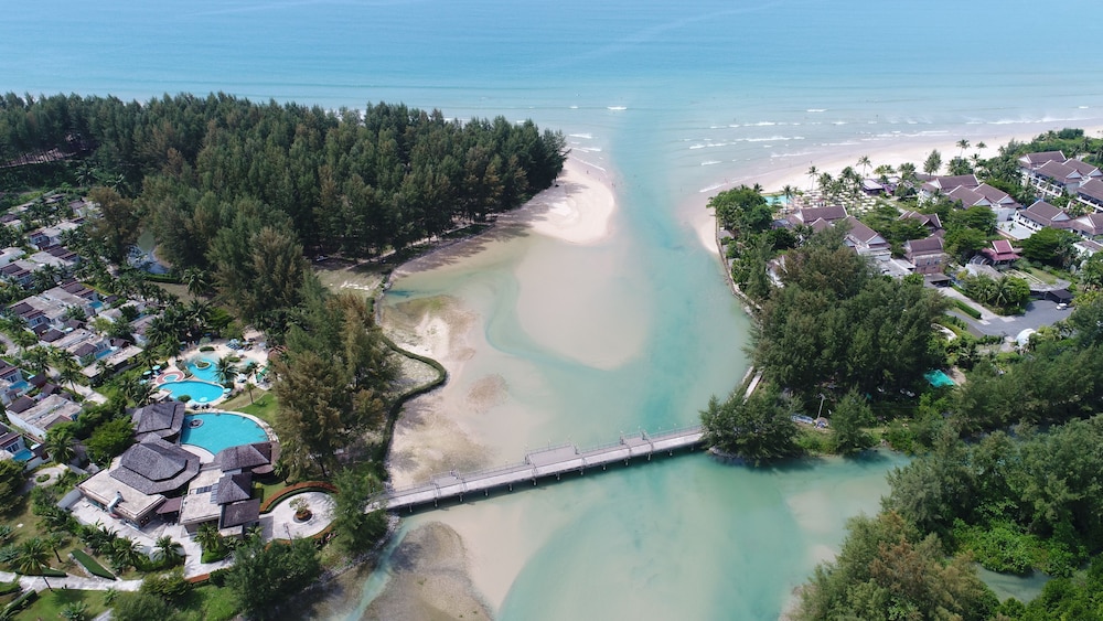 Apsara Beachfront Resort and Villa 123/126