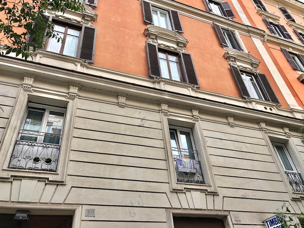 Gracchi Guest House 2/38