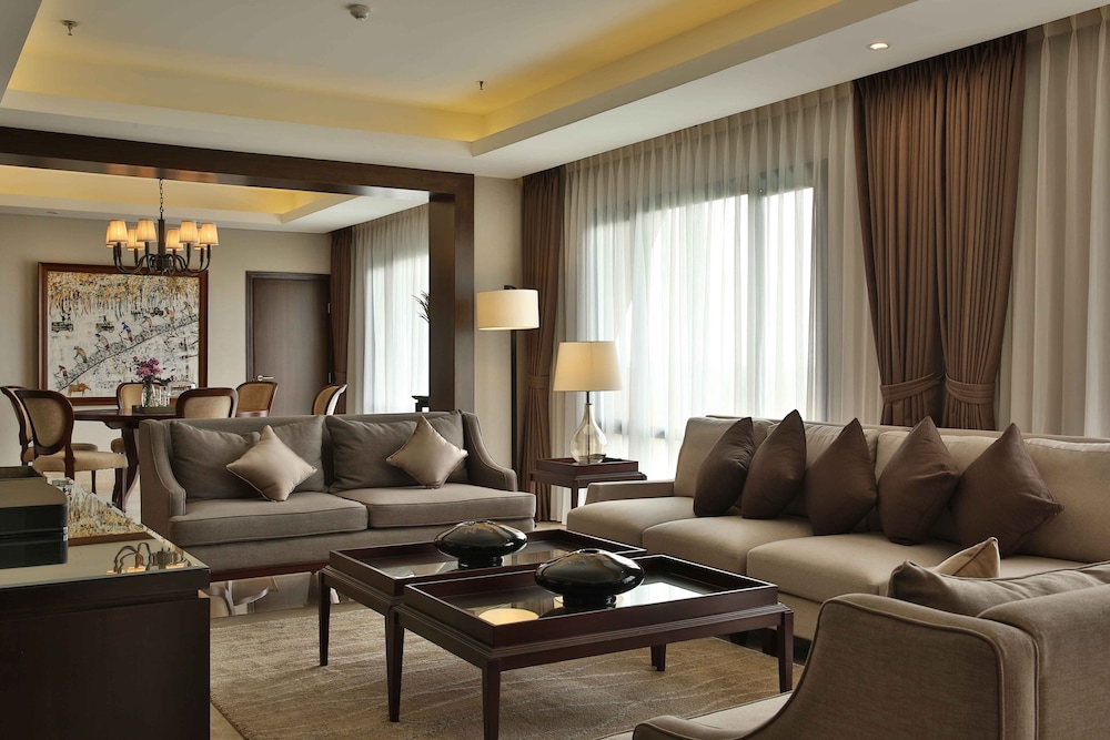 Aryaduta Lippo Village 34/53