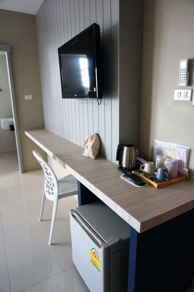 Hub Hua Hin 57 Hotel 70/72