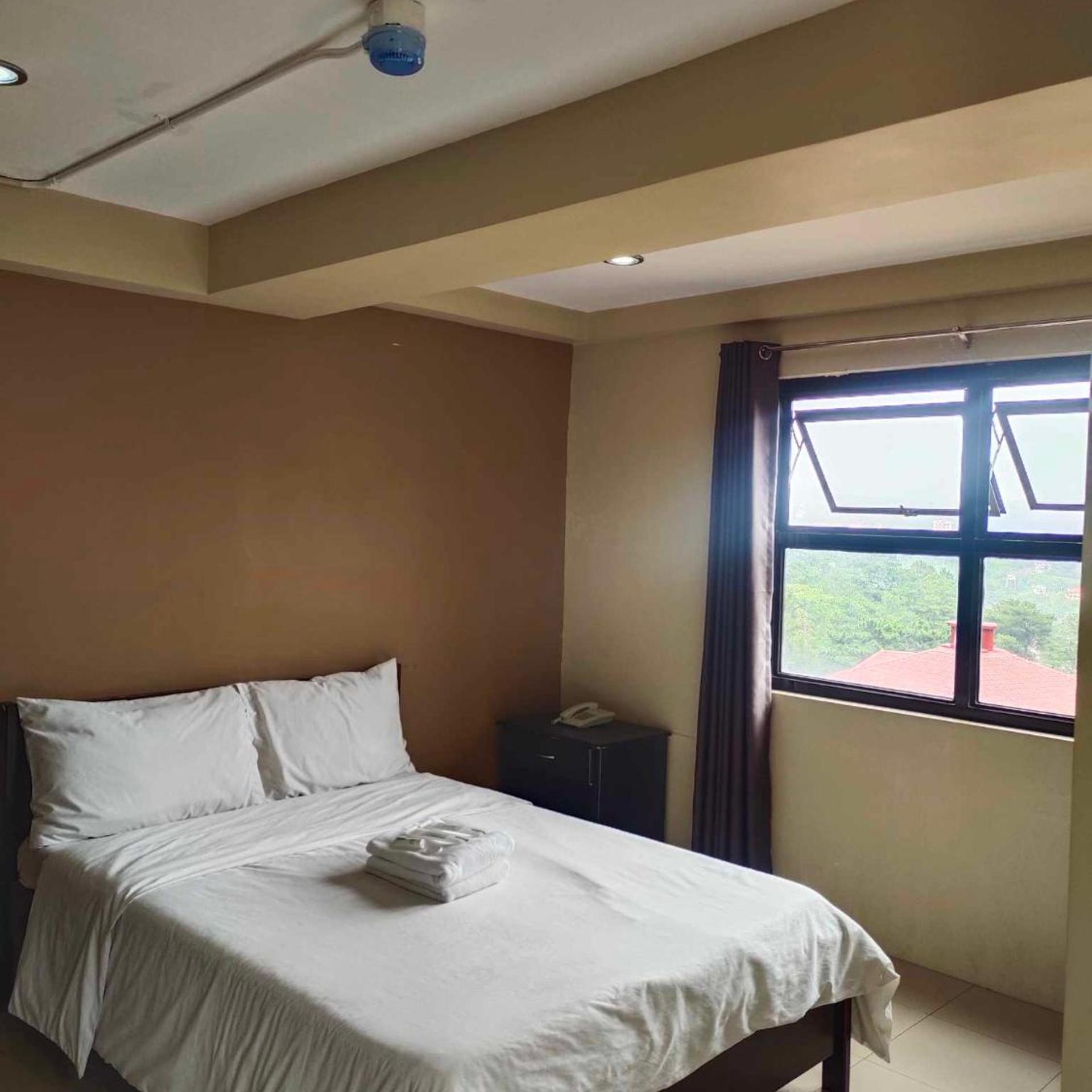Deluxe, Double Bed