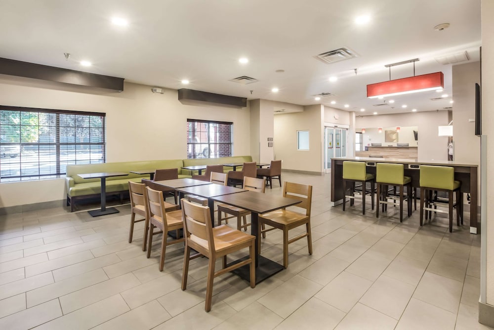 Comfort Inn & Suites Fairburn - Atlanta Southwest 40/45