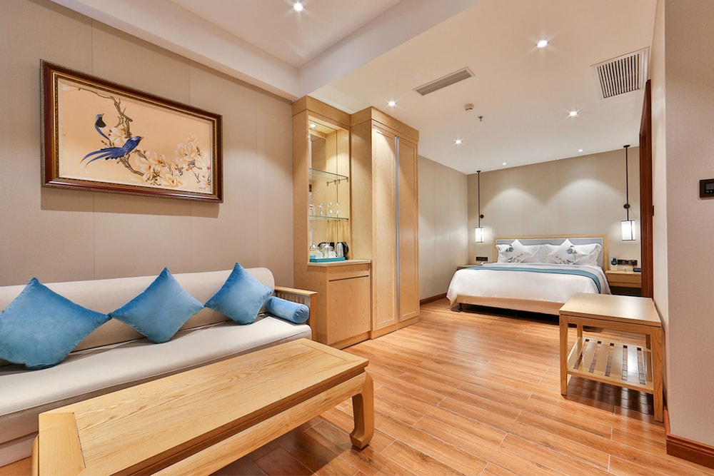 Dadonghai Hotel Sanya 36/48