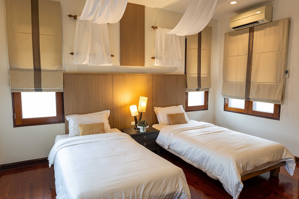 Premium Villa Baan Kinlom Chomlay 17/39