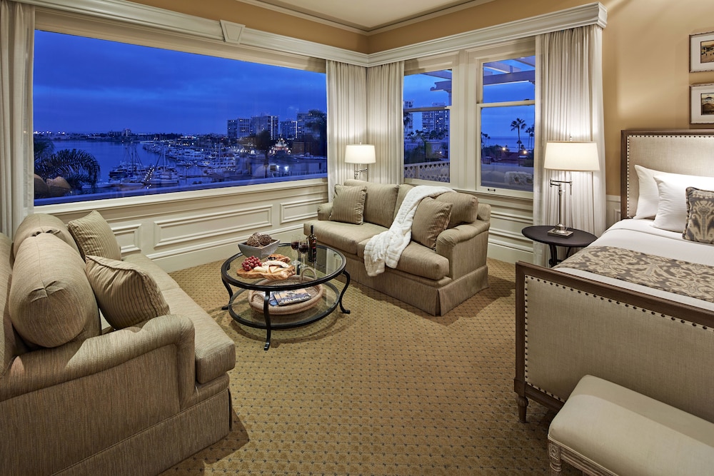Glorietta Bay Inn 46/78