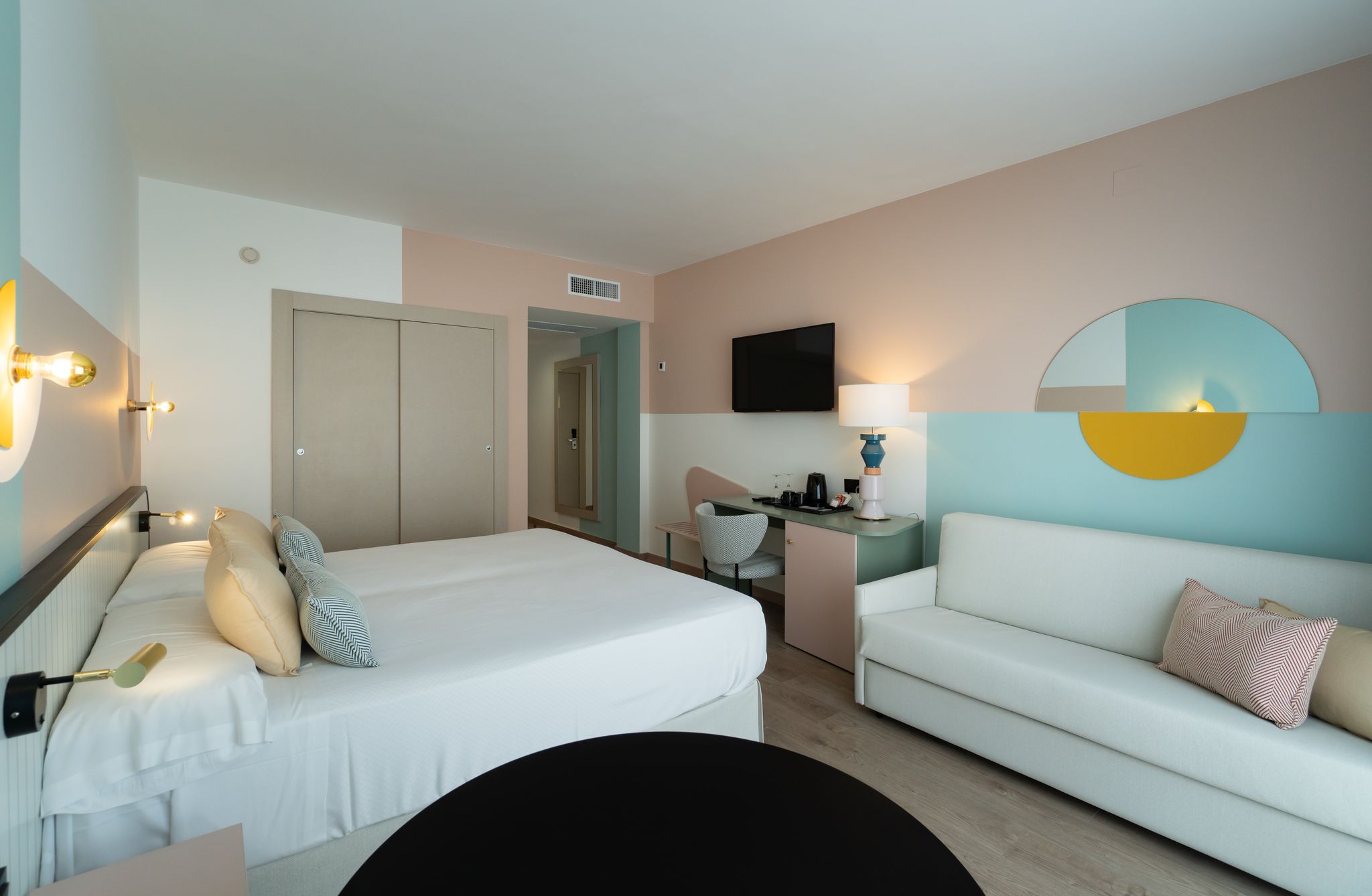 Club, Superior, Side Sea View, Pool View، Pez Espada 3/9