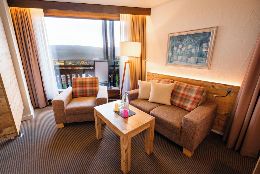 Hotel Vier Jahreszeiten am Schluchsee 33/55