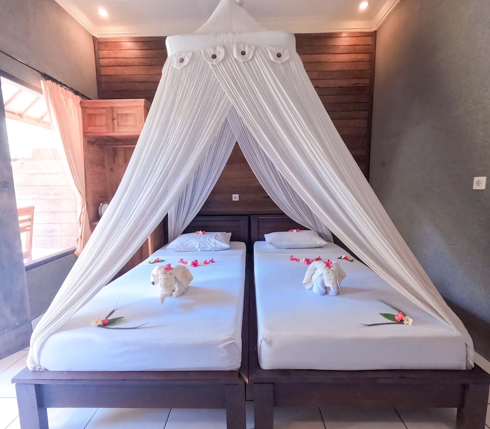 Suka Sari Cottages 44/71