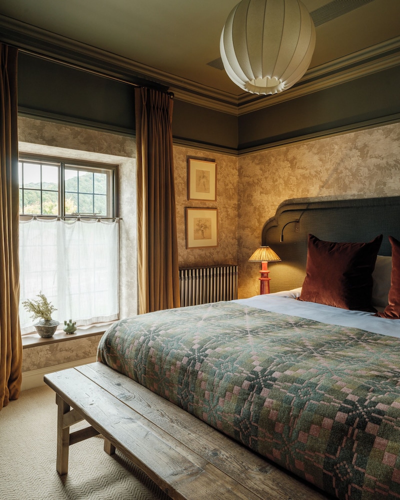 Royal George Hotel 6/50