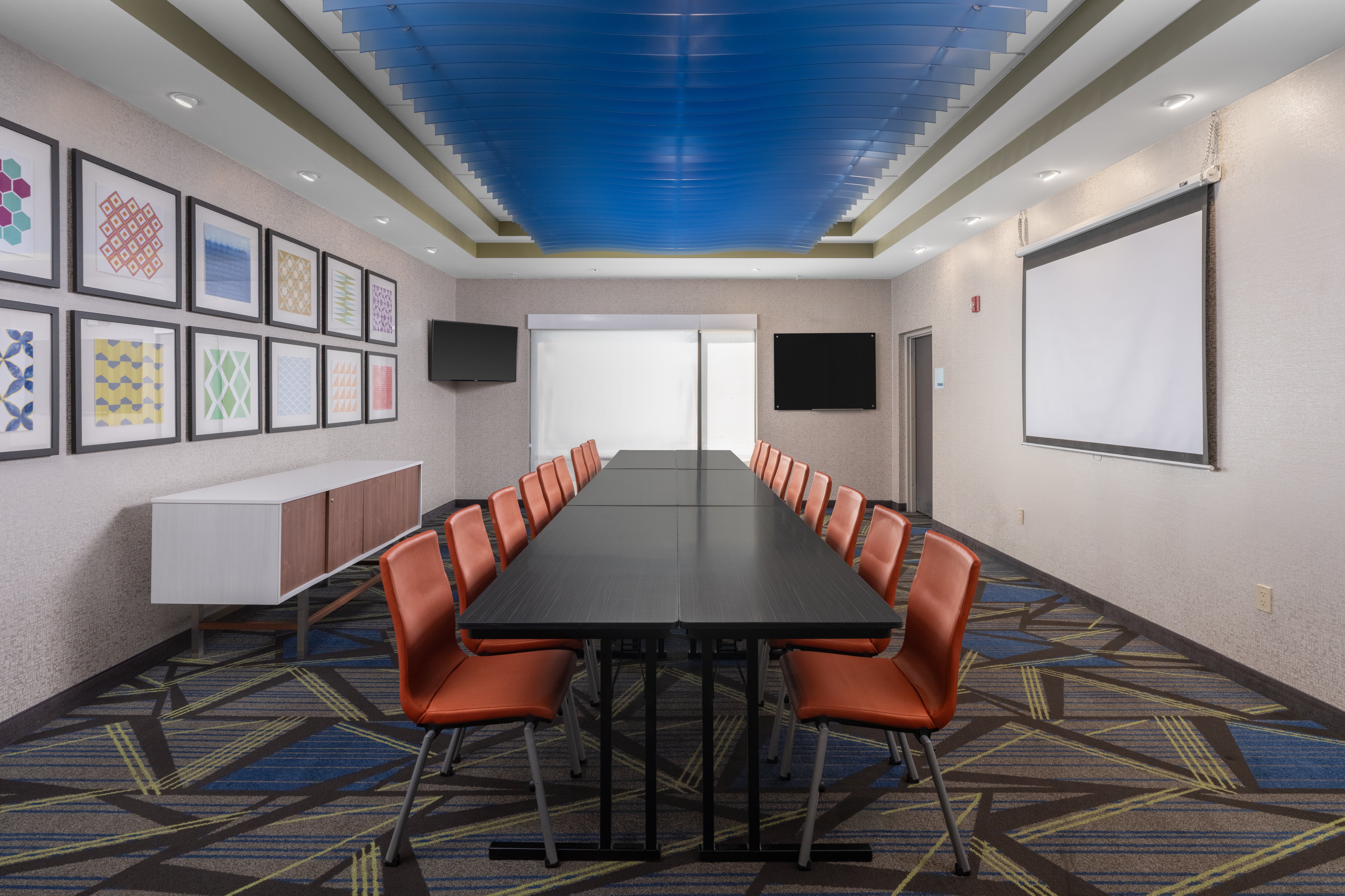 Holiday Inn Express And Suites Lakeland South 36/50