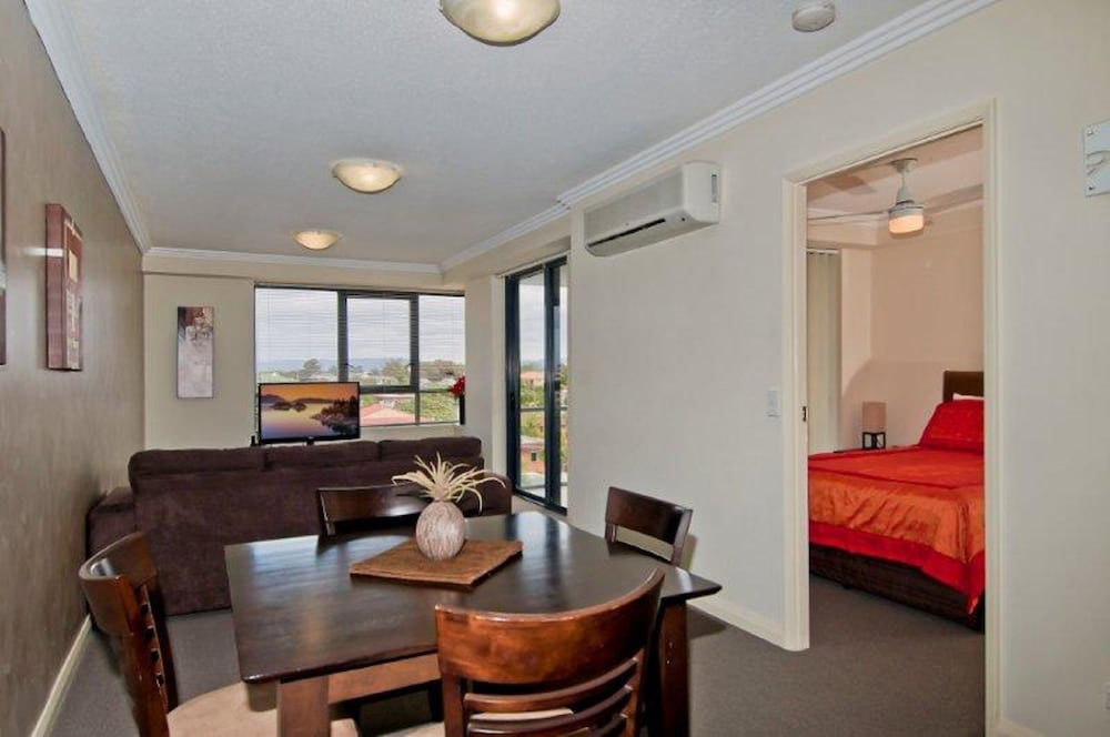 Aqualine Apartments 53/74