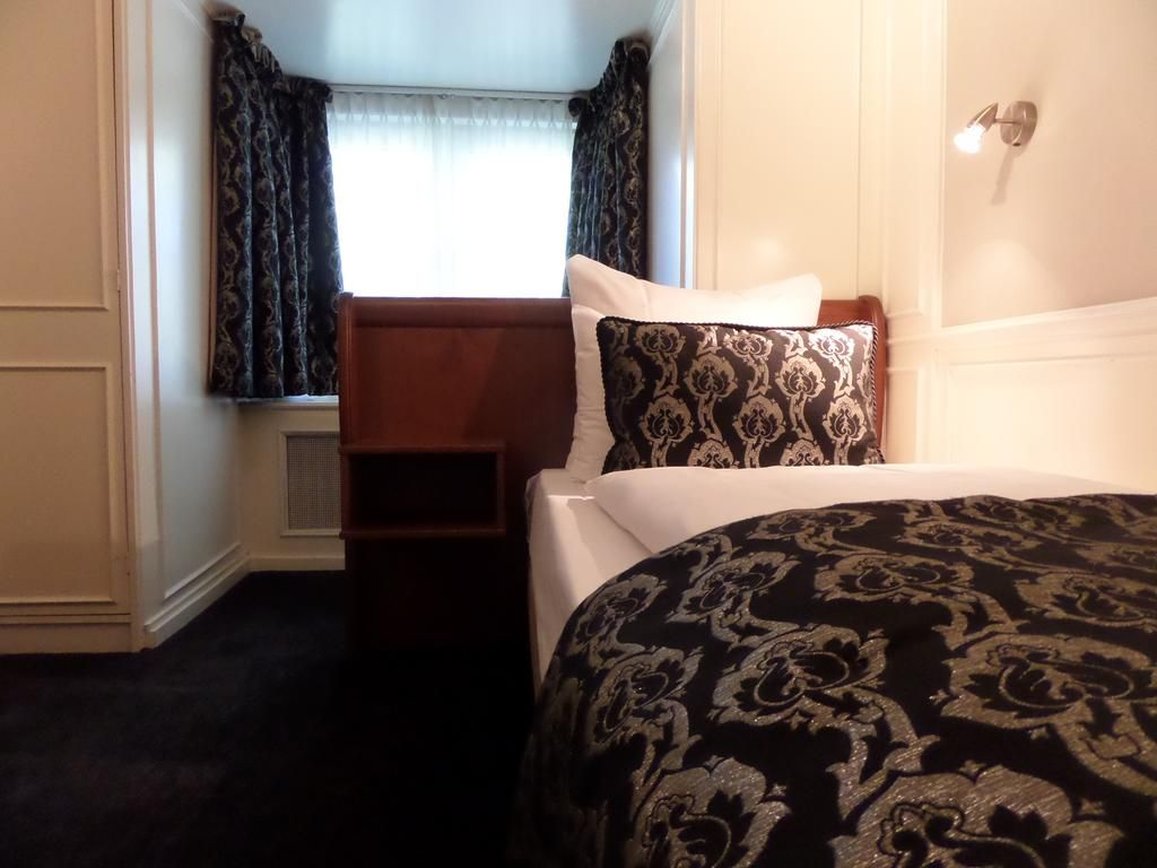 غرفة قياسية مفردة، Apollofirst Boutique Hotel 2/7