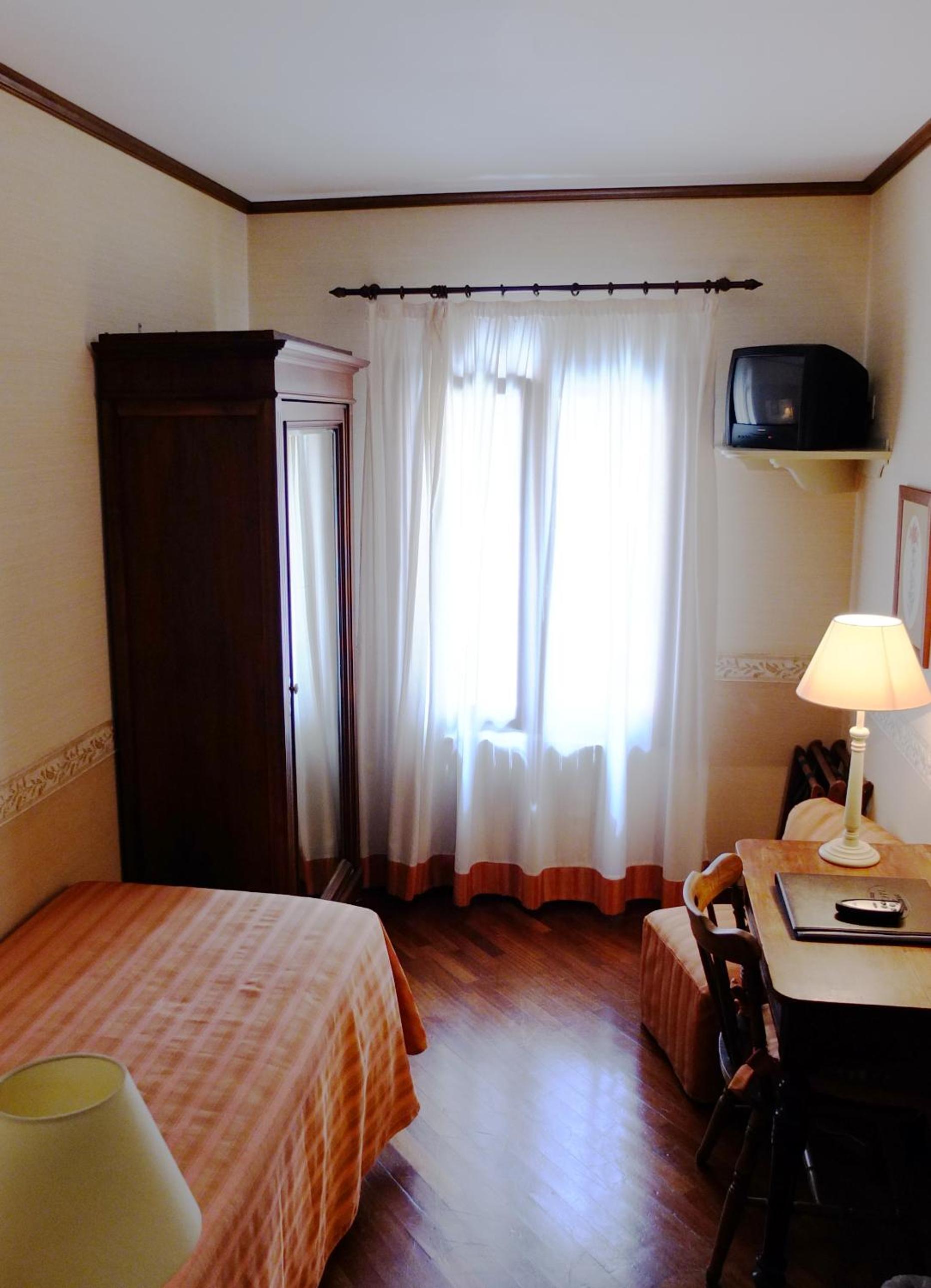 Room, Single, External Bathroom