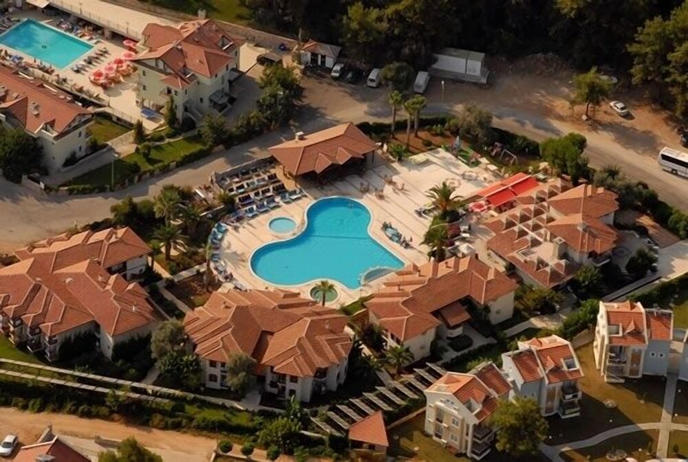 TELMESSOS HOTEL 51/58