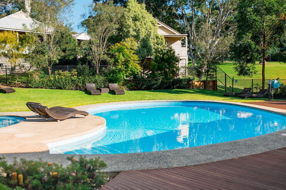 MCMILLANS OF METUNG RESORT 46/50