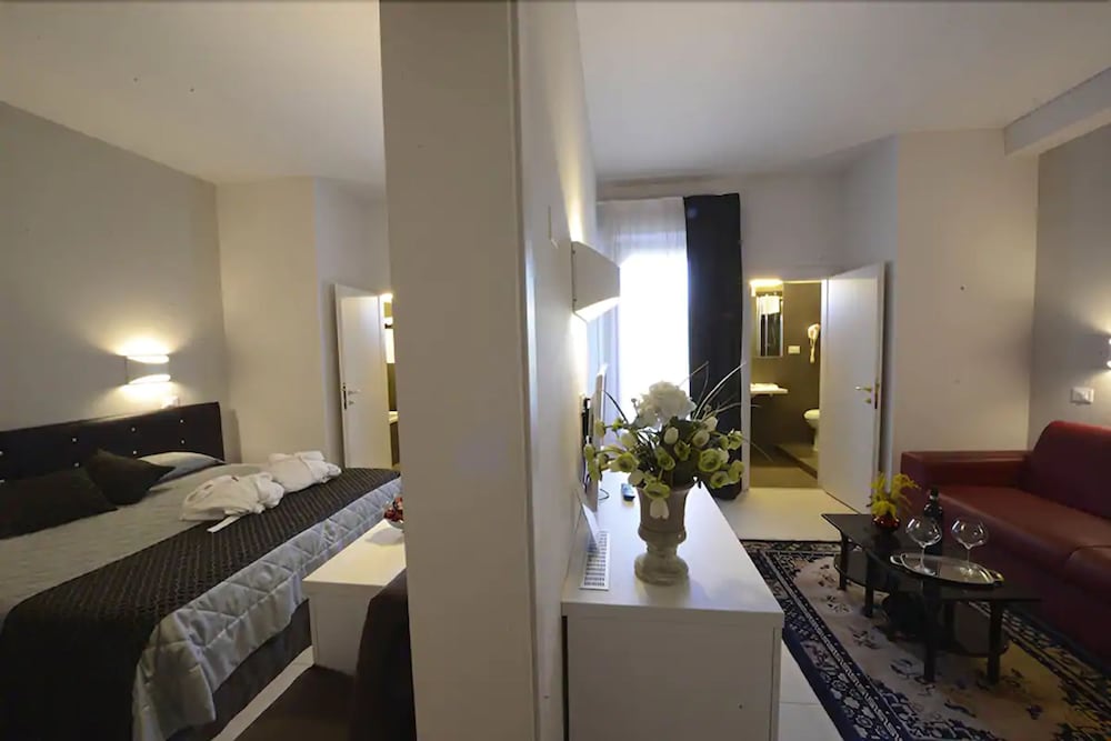 Delta Hotel 19/36