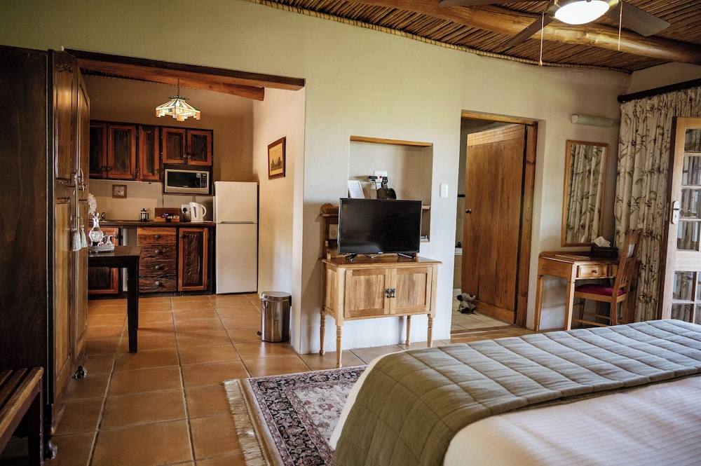 De Denne Guest House 30/50