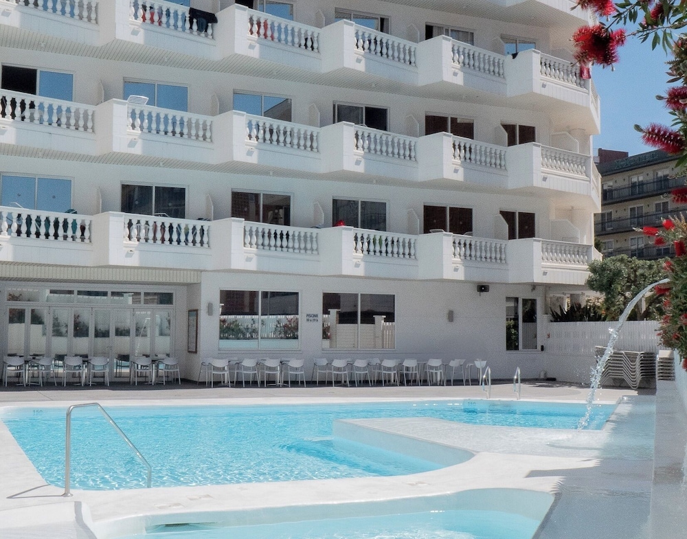 Hotel Bernat II