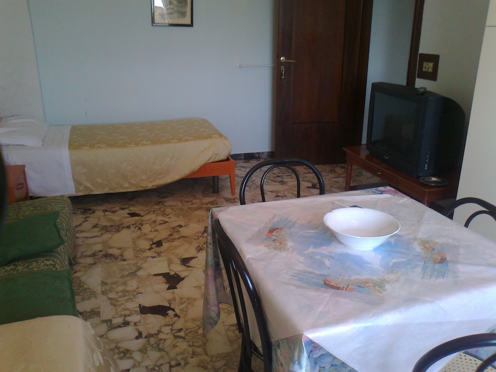 Hotel L'Approdo 38/48