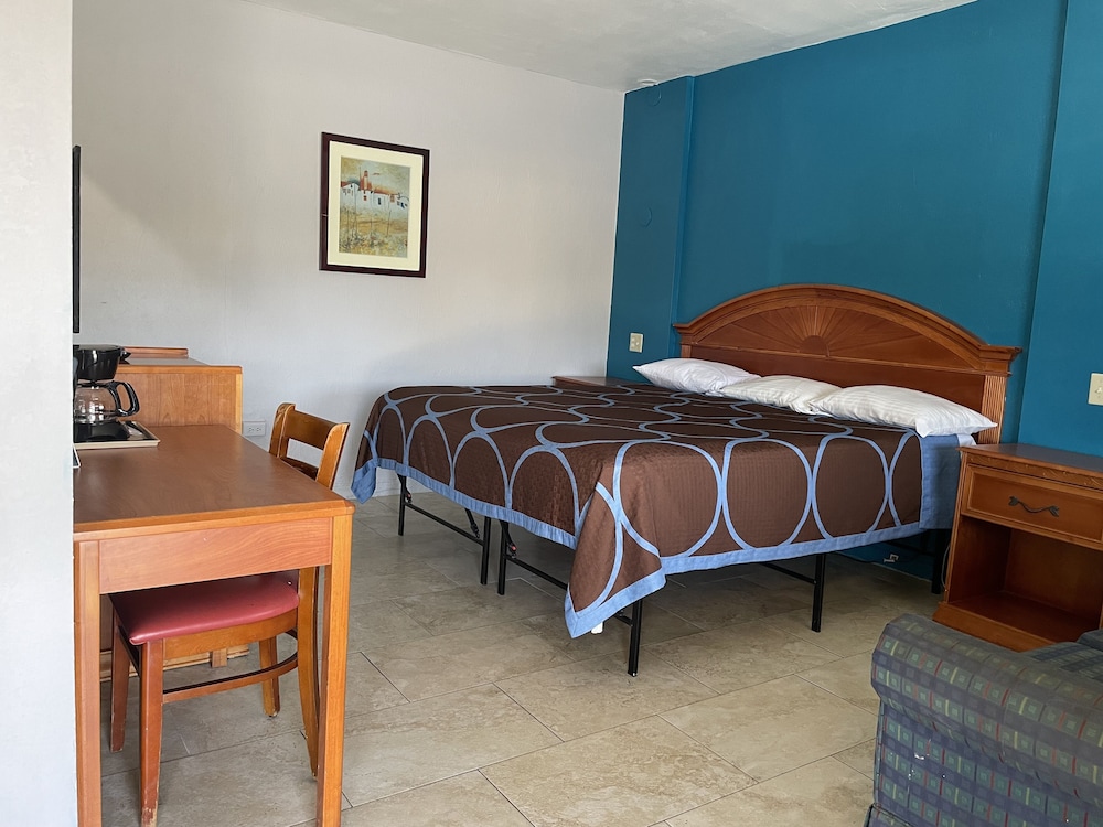 Americas Best Value Inn- Daytona Beach 9/35