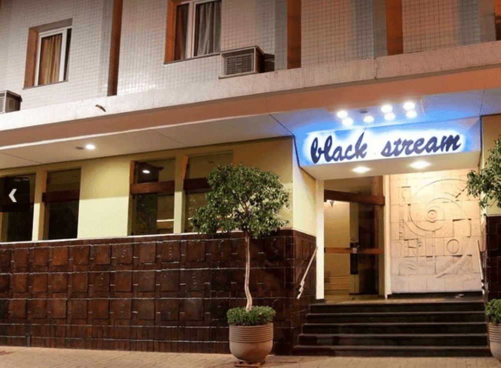 Black Stream Hotel 1/50