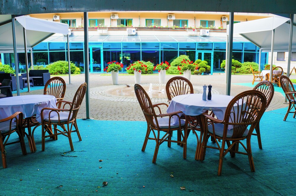 Hotel Villa Park Med Spa 44/58
