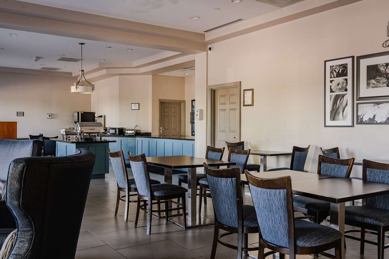 Country Inn & Suites by Radisson, Baltimore BWI Airport 25/40