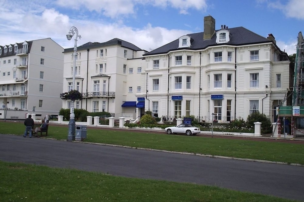 The Carlton Hotel 52/56
