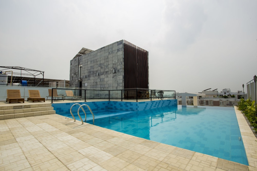 Golden Tulip the Grandmark Dhaka 57/60