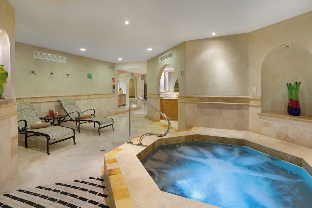 swimming pool spa