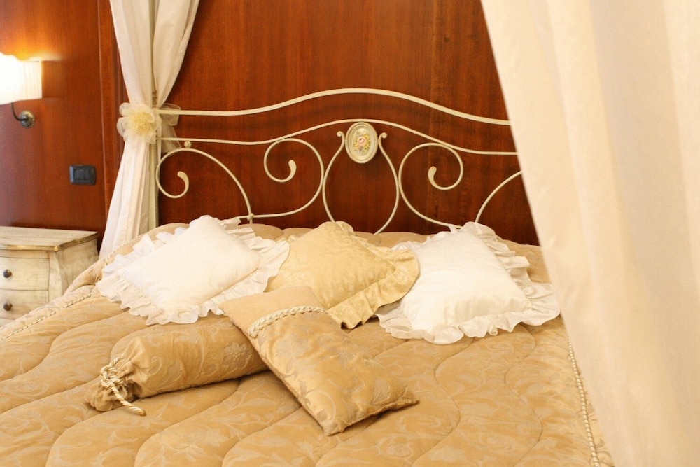 Hotel Tesoretto 25/37