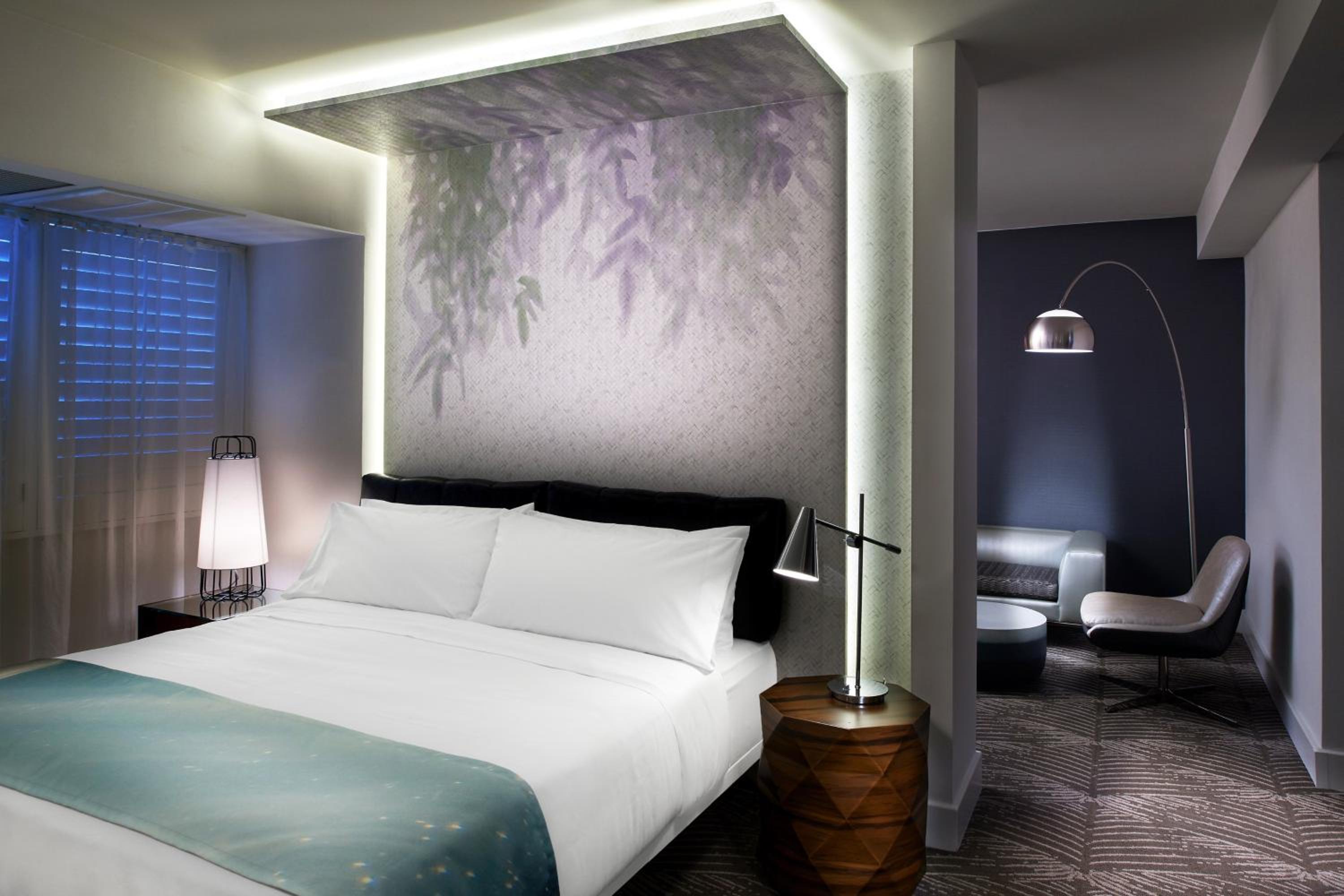 2 Bedrooms, Mega, Suite