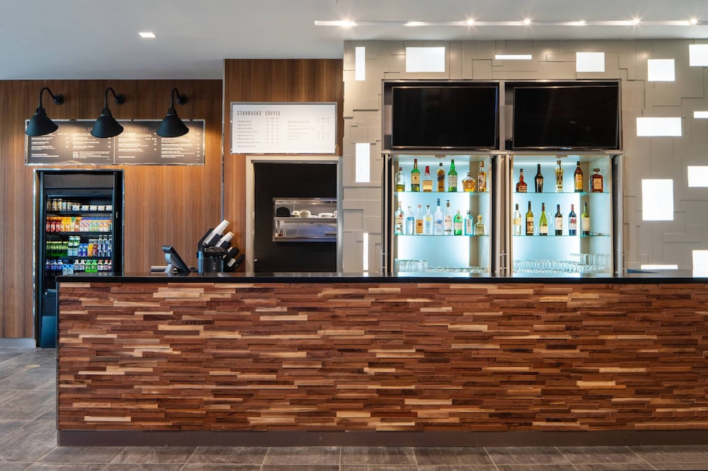 Courtyard By Marriott Lafayette South 7/49