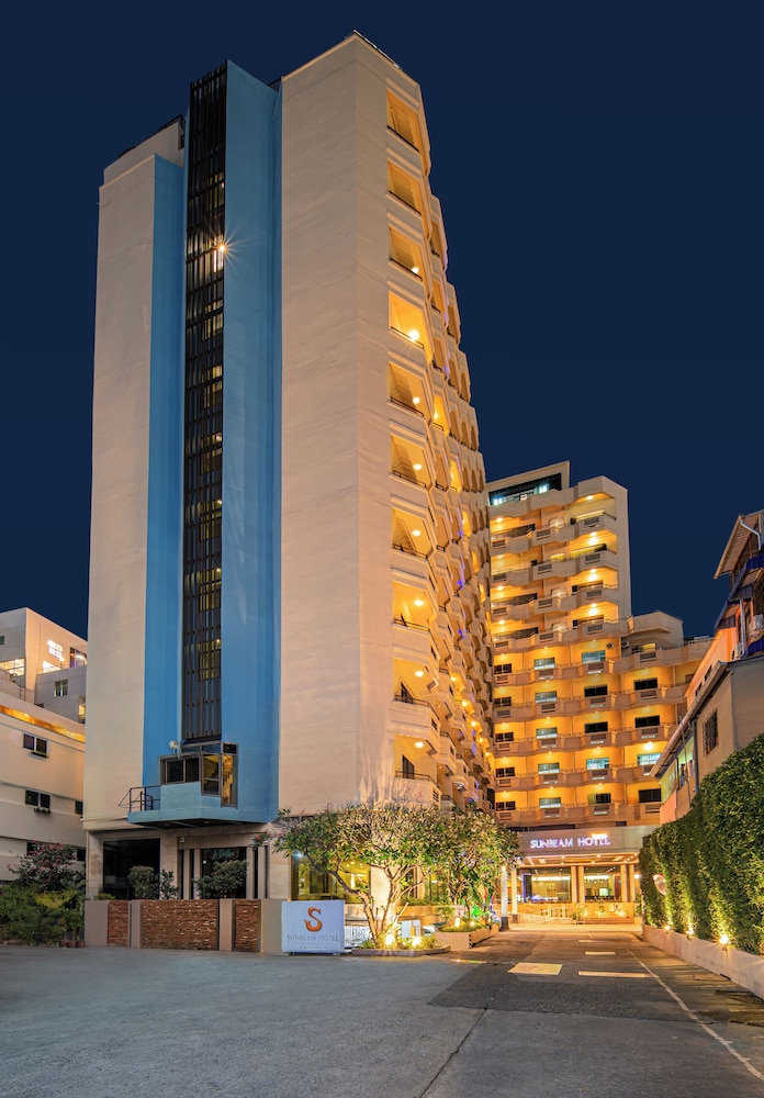 Sunbeam Hotel Pattaya 8/66