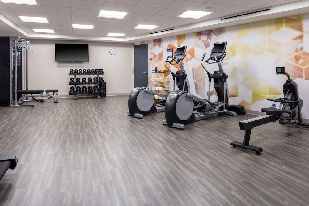 Hyatt Place Charlotte/University 7/24