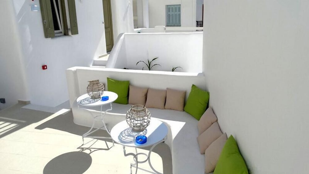 Anassa Studios 23/33