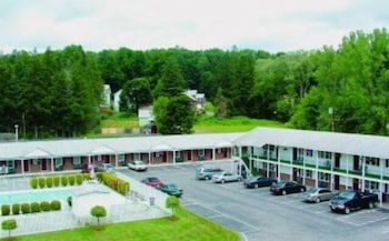 Pilgrim Inn 36/44