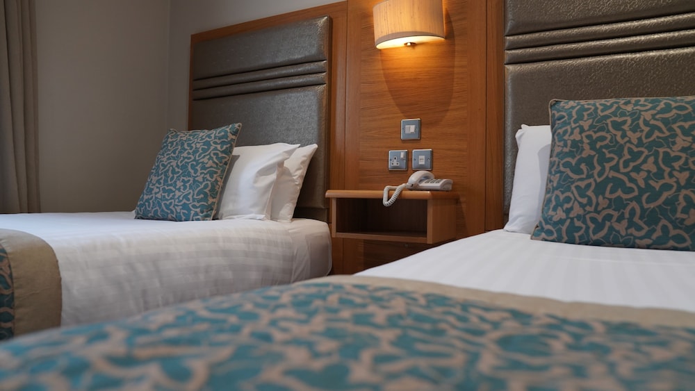 Briar Court Hotel 22/70