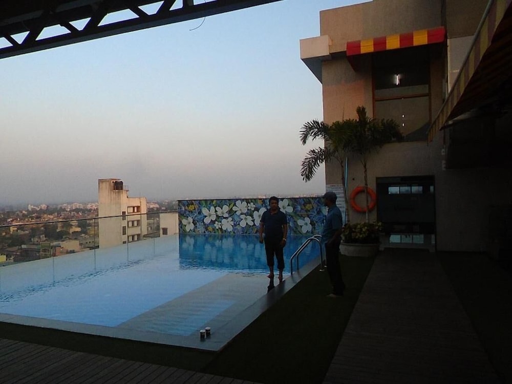 Hotel Vrishali Executive 43/61