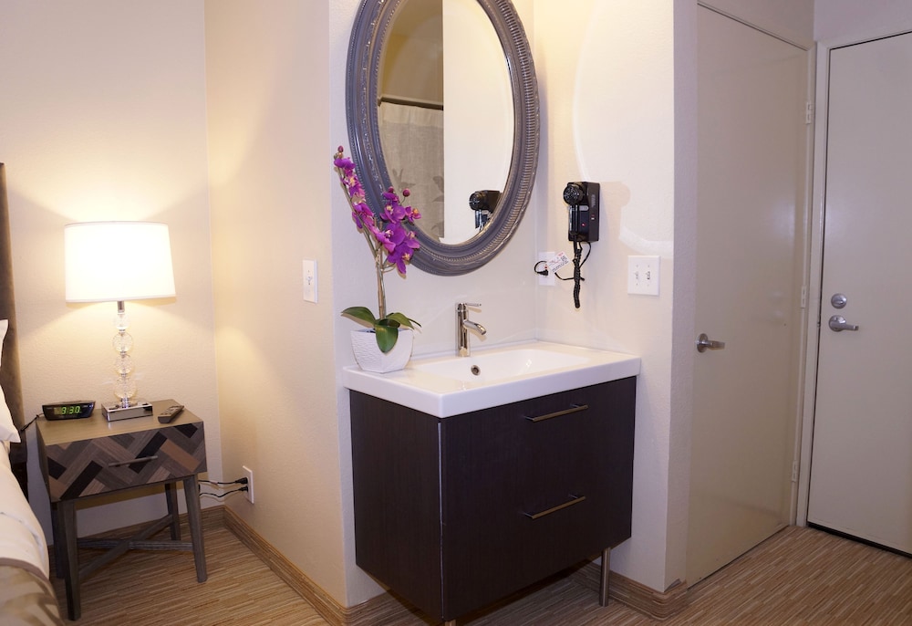 Urban Boutique Hotel 69/82