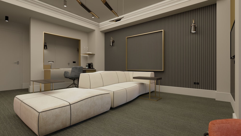 EXECUTIVE, SUITE