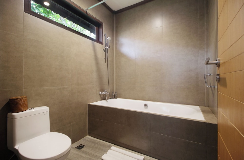 Tegal Sari Accommodation 41/50