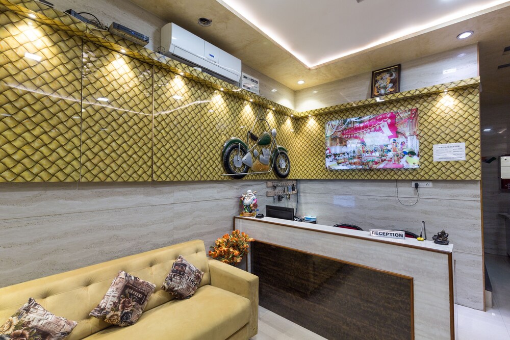 HOTEL KRISHNAS 12/59