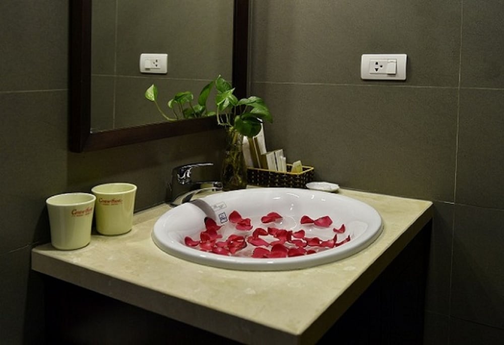 CENTRE POINT HANOI HOTEL 46/62