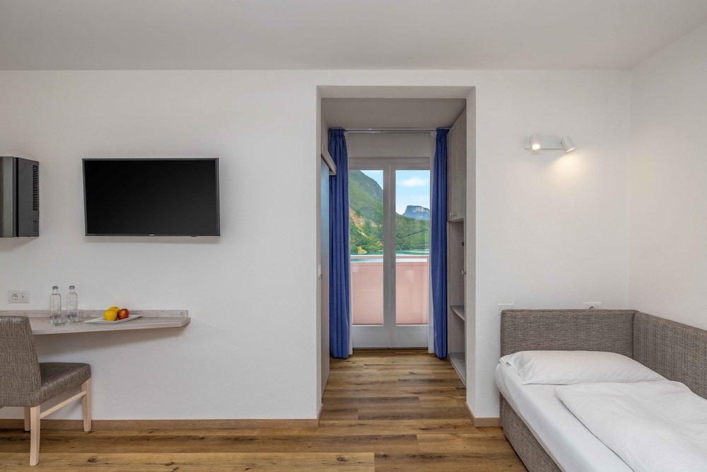 Hotel Londra 11/40