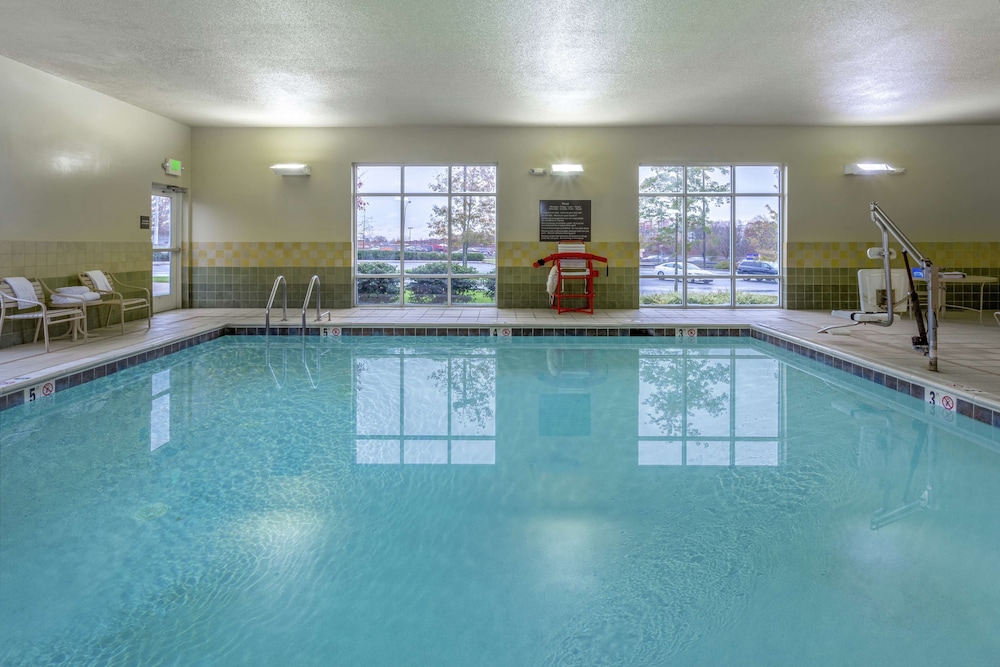 Hampton Inn Baltimore Owings Mills 1/36